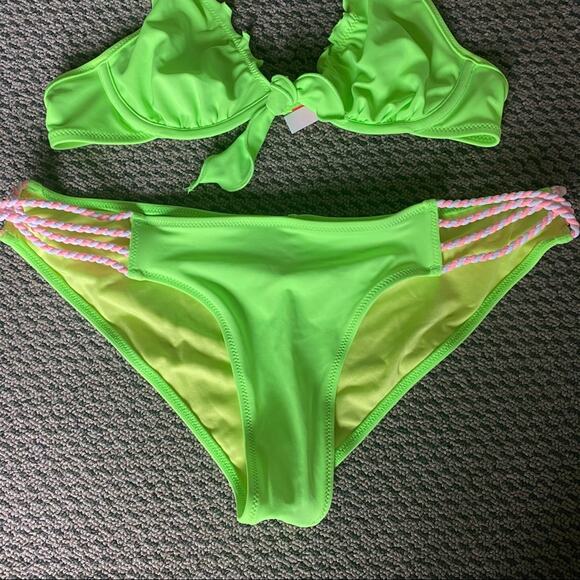 Victoria’s Secret | Neon Underwire Tie Bikini Set - Picture 1 of 8